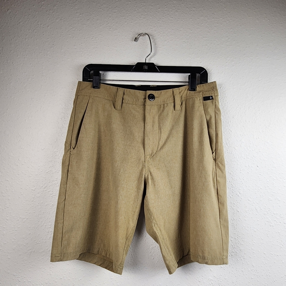 Volcom Men’s Tan Hybrid Shorts Size 30 Stretch Casual Basic